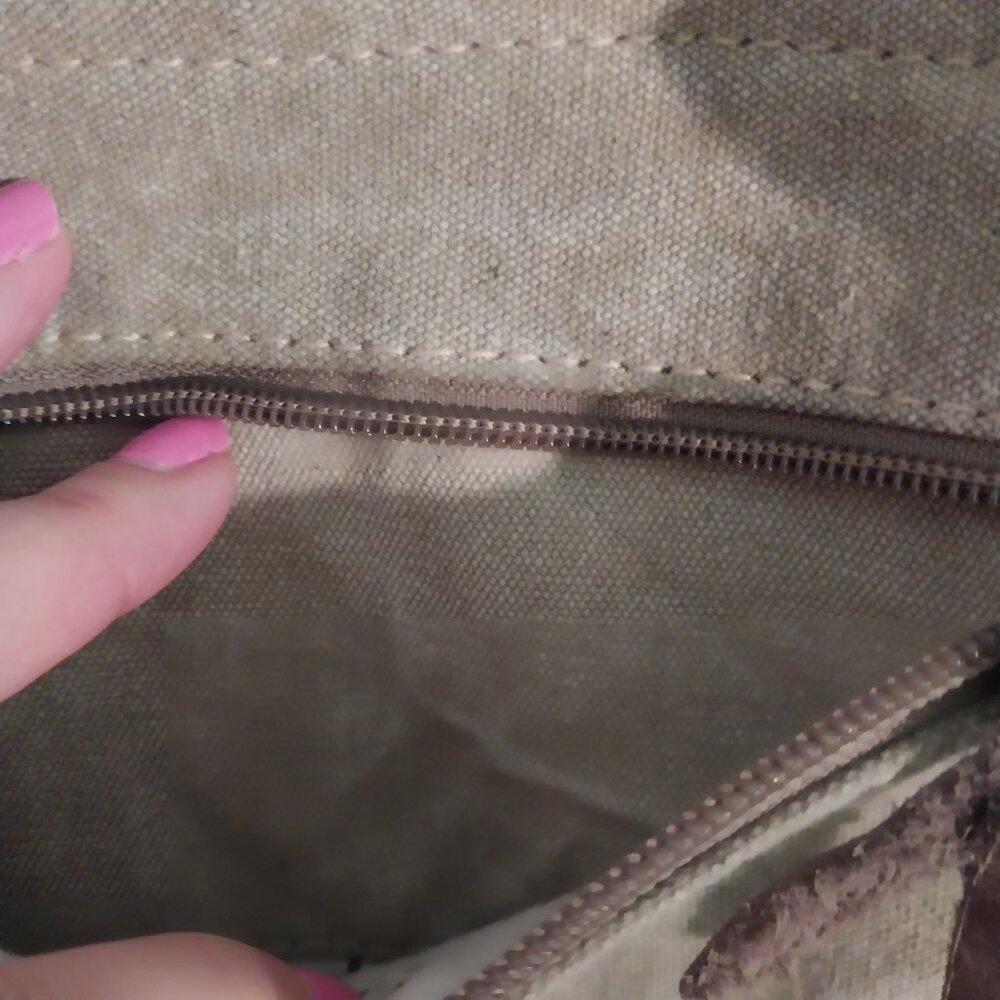 3522 Medium Myra Shoulder Bag Like New. 12" X 11" with 24" Strap Drop. - Picture 8 of 11